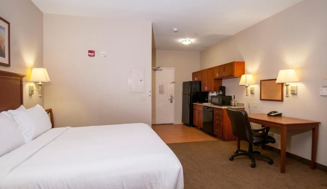 Candlewood Suites Flowood, MS by IHG