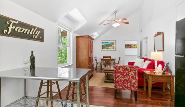 Carriage House on Historic Inn Property