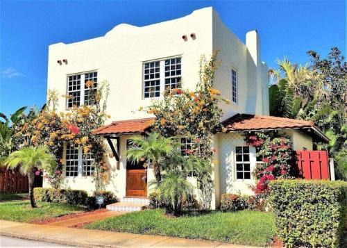 Casa de David from the 1920s Era