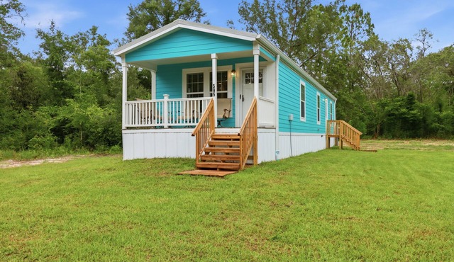 Cast and Blast Fishing Lodge in Crystal River! BOAT PARKING! PRIVATE PROPERTY!