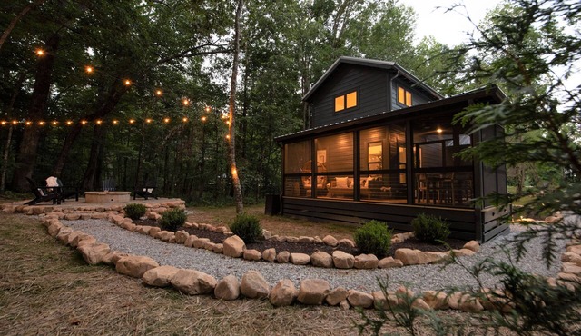 Caverns,Sewanee,Hikes,Waterfalls : Tiny Basecamp