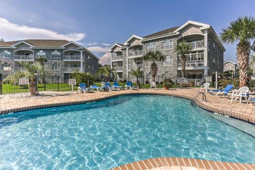 Central Myrtle Beach Condo w/Golf Course View!