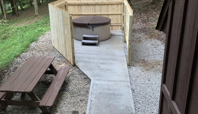 Chalet with Hot Tub & Pet Friendly