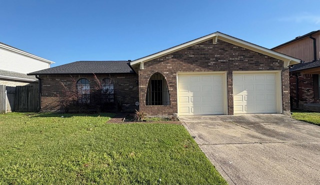 Charming 2-bedroom house in New Orleans with WiFi and AC
