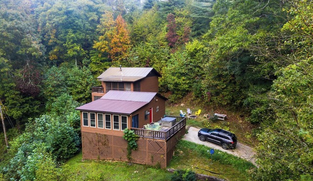 Charming 3-bedroom house with AC and WiFi in Topton near Nantahala Forest