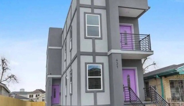 Charming 3-bedroom house in wonderful New Orleans with AC