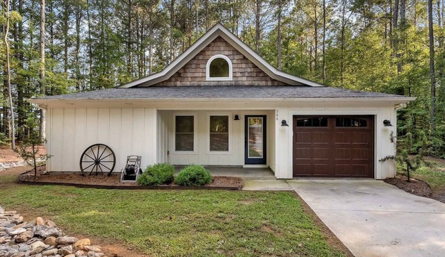 Charming home near Clemson, SC!