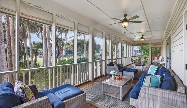 Charming KIAWAH Home in IDEAL Location with Pool Access, Screened Porch, Close to Beach!