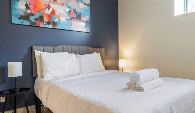 Chic studio close to Louisville's Med District