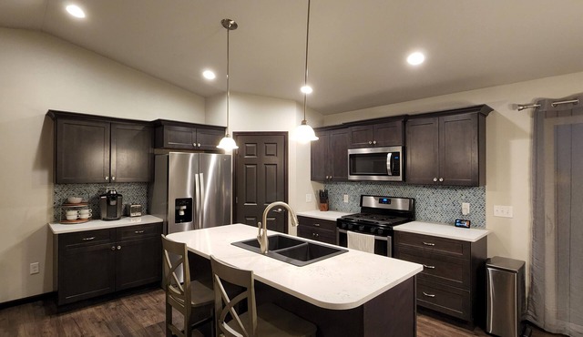 Clean & Comfortable with Easy Access to the Black Hills