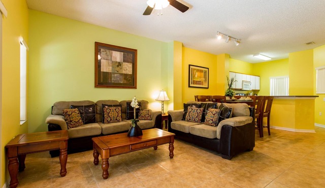 Close to Disney 3 bedroom 2.5 bath-Unit 18 Emerald