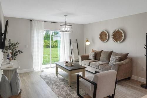 Coastal Escape - New Luxury House