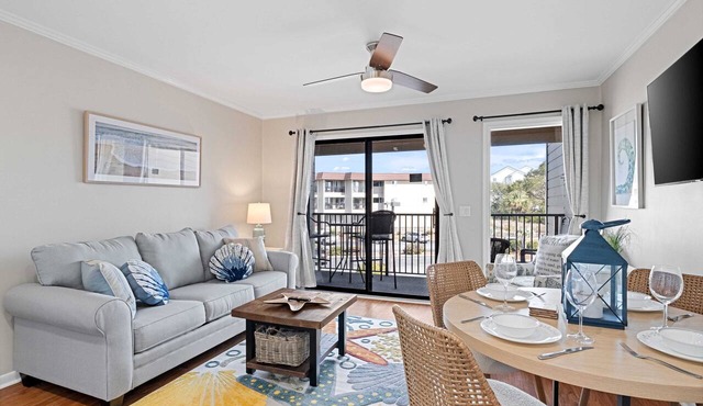 Coastal Retreat Vibe w. Views - Beachfront Resort - Tennis & Pickleball OV B219