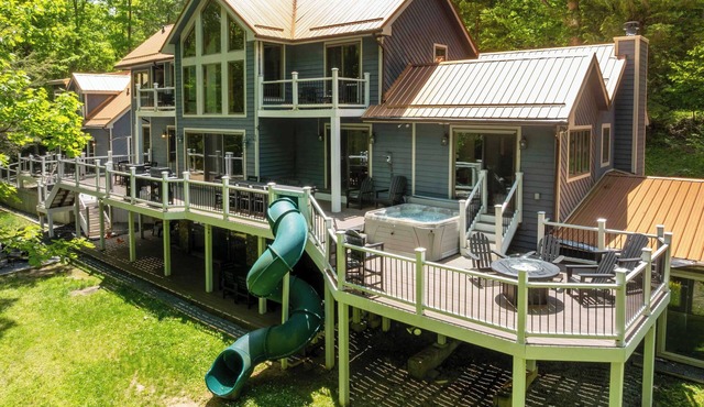 Copper Canoe | Indoor Pool, Hot Tub, Movie Theater