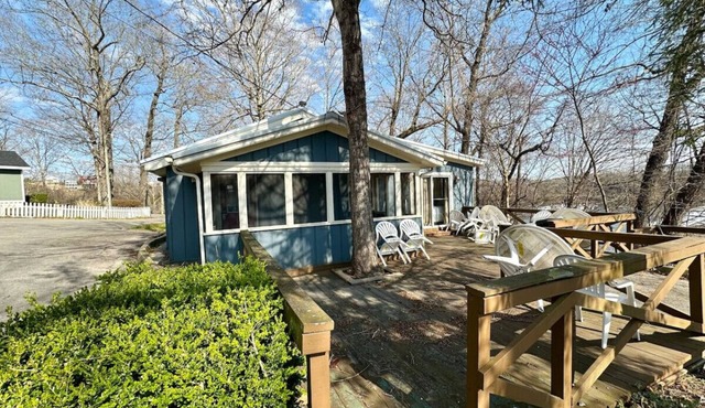 Cottage 1- Lee’s Ford Marina
