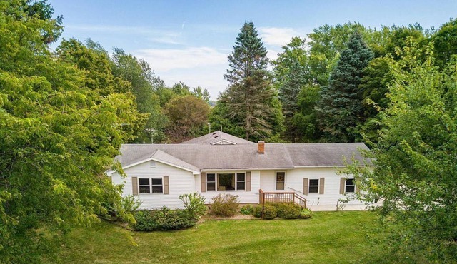 Country escape on 47+ acres of incredible land
