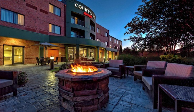 Courtyard by Marriott Memphis Southaven
