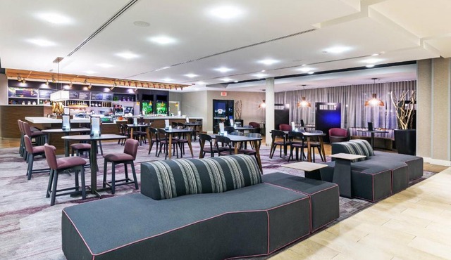 Courtyard by Marriott Tulsa Woodland Hills