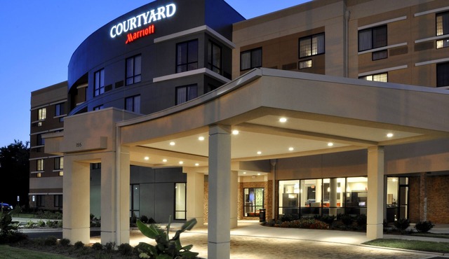 Courtyard by Marriott Clarksville