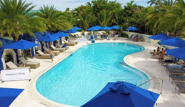 Courtyard Cottage | Porch & Pool | Steps from Captiva Beach