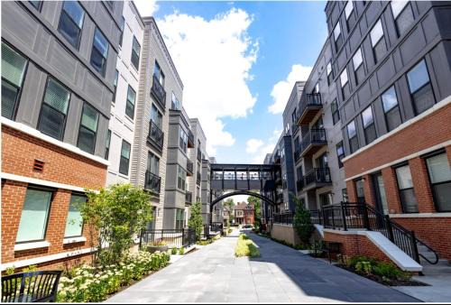 Cozy 10BR 10BA combined Apartment Near Downtown Cincinnati