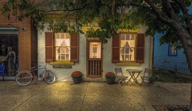Cozy 2-bedroom cottage in charming Ste. Genevieve