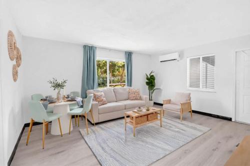 Cozy 2BR Near Beach Airport & Las Olas