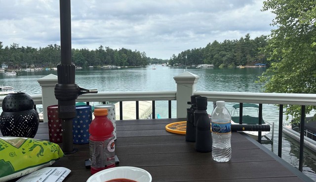 Cozy 3-bedroom cabin in adorable Waupaca, on the Chain of Lakes.
