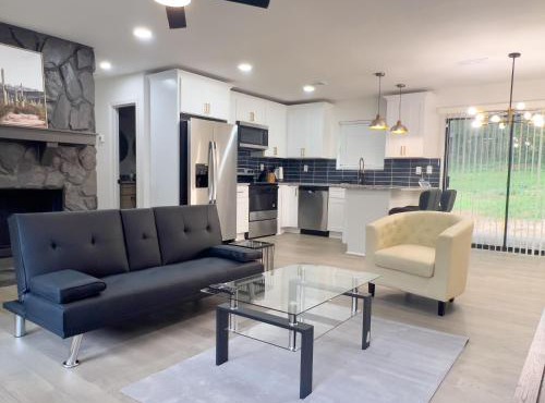 Cozy Contemporary Bungalow