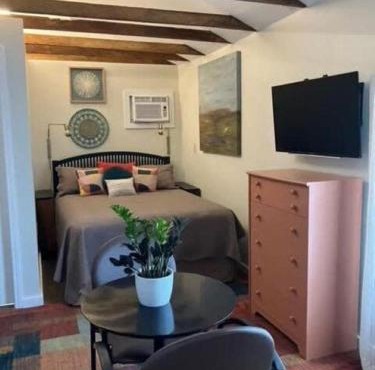 Cozy Lafayette Apartment Free Parking Kitchen & Family Friendly