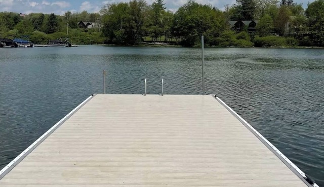 Cozy Lake Access Home with Hot Tub