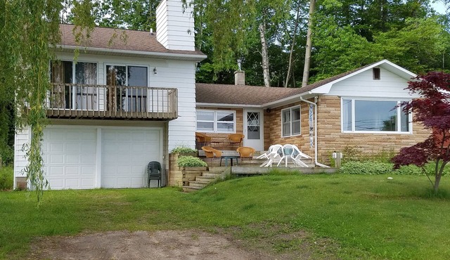 Crystal Lake Lakefront - Private Dock + Patio - Sleeps 9 - 2-Tier Deck - Kayak
