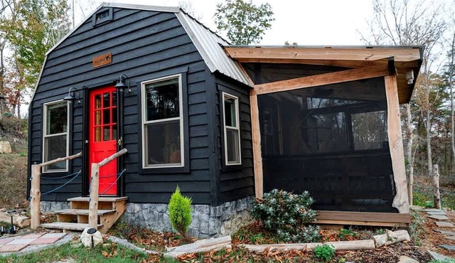 Cute Cabin near Chattanooga, for Wonderful Family Glamping in Tennessee