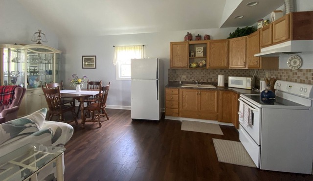 Cute farm house 15 minutes from the beach