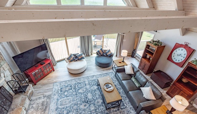 Deep Creek Hideaway w/Pool Table & Fire Pit