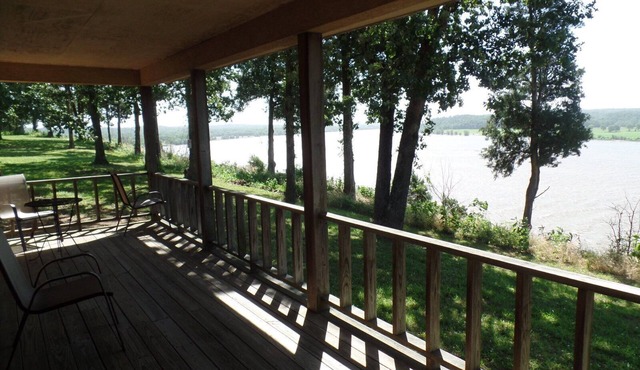 Deluxe Suite w/Full Kitchen on the River