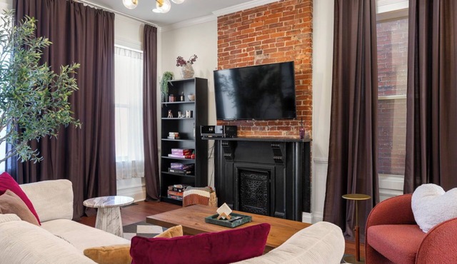 Designer Home + Hot Tub + EV Walk to Topgolf