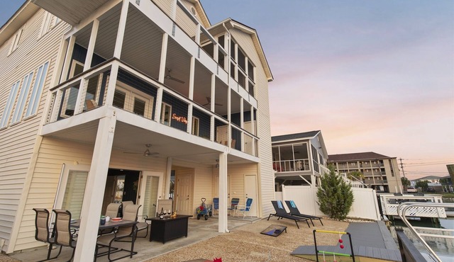 Dockside Bliss | 4BR Waterfront | Stunning Sunsets