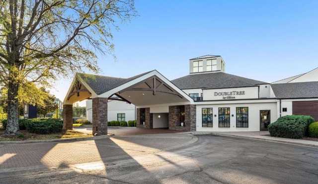 DoubleTree Suites by Hilton Hotel Huntsville South