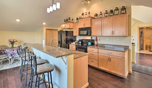 Duluth Studio w/Sauna on Working Horse Farm!
