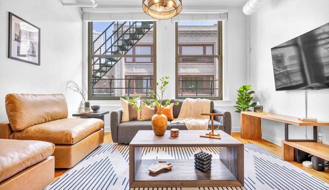 E 4th Loft w/Mini Golf, Shuffleboard & Games