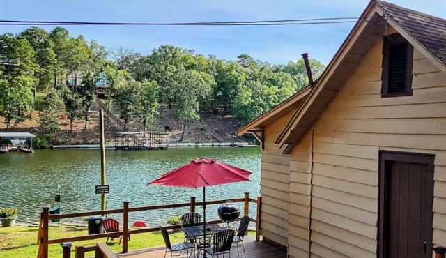 Edgewater Resort - Cottage #1