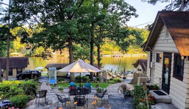 Edgewater Resort - Cottage #10