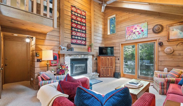 Ellison Bay Retreat - Little House in the Woods