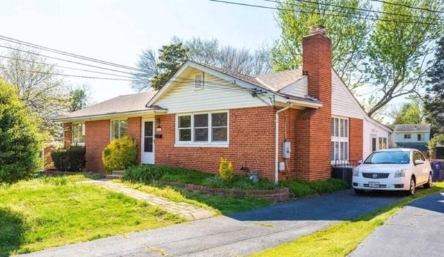 Entire Basement in Alexandria w/ Backyard Patio