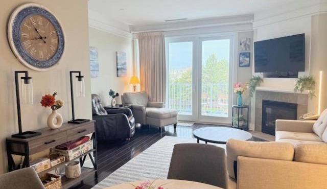 Experience luxury in Maritime Suite 209, Bay Harbor, with 2 beds and stunning amenities.