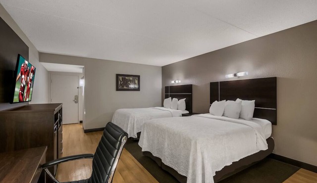 Experience Value Stay Room w/Complimentary Breakfast | Free Parking