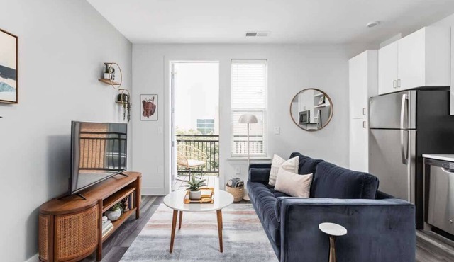 Explore Indy from an Urban CozySuites Oasis