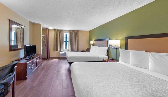 Extended Stay America Suites St Louis Westport Central