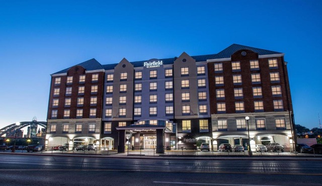 Fairfield by Marriott Inn & Suites Newport Cincinnati